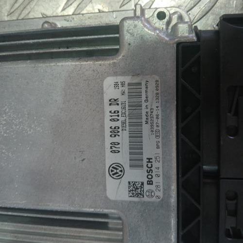 VOLKSWAGEN TRANSPORTER 5 PHASE 1