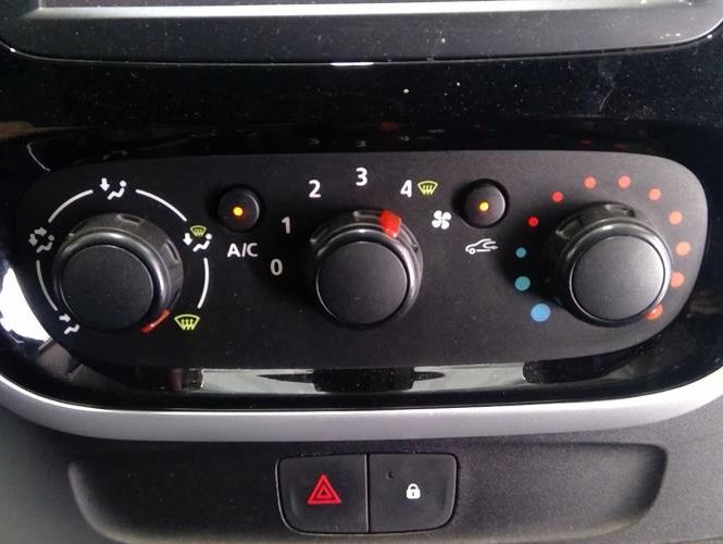 RENAULT TRAFIC 3 COURT PHASE 1