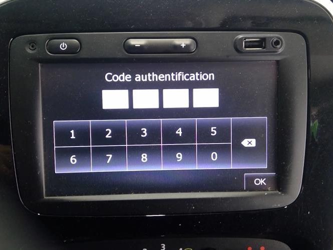 RENAULT TRAFIC 3 COURT PHASE 1