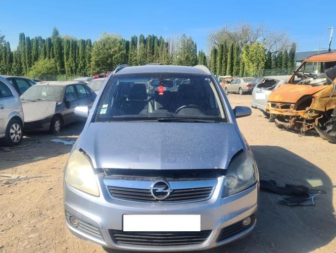 OPEL ZAFIRA B PHASE 1