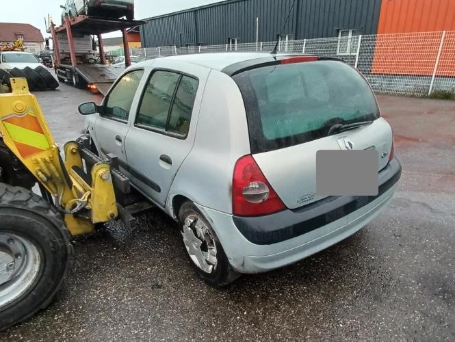 RENAULT CLIO 2