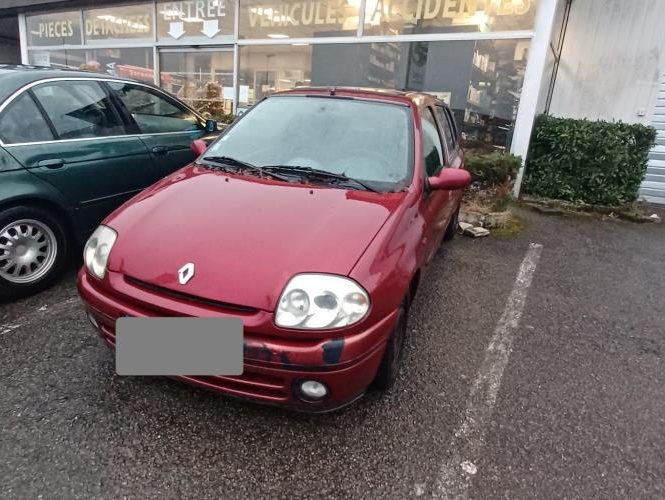 RENAULT CLIO 2