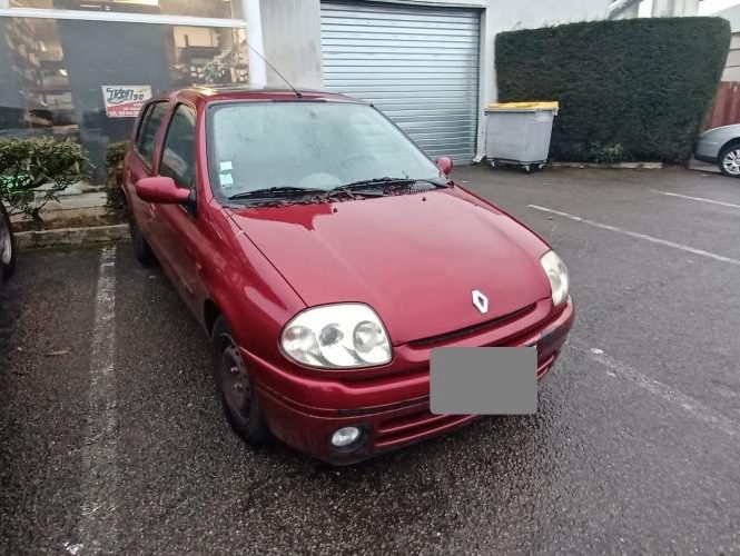 RENAULT CLIO 2