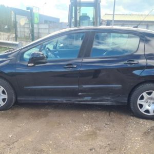PEUGEOT 308 1