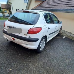 PEUGEOT 206