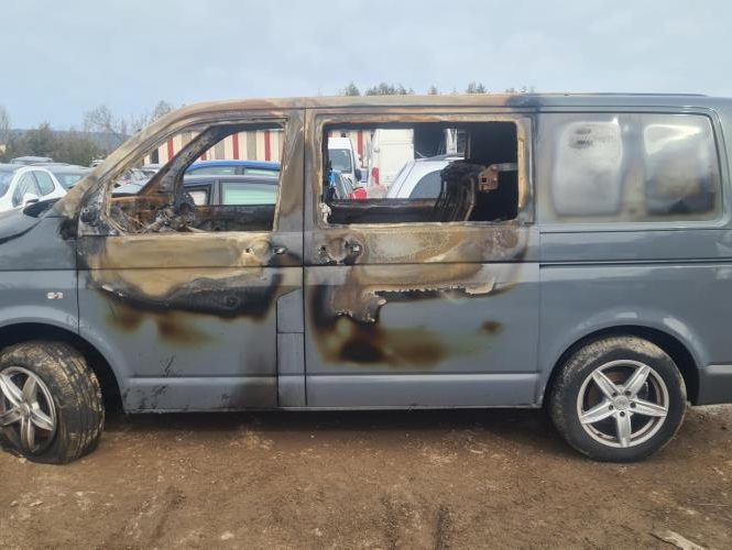 VOLKSWAGEN TRANSPORTER 5