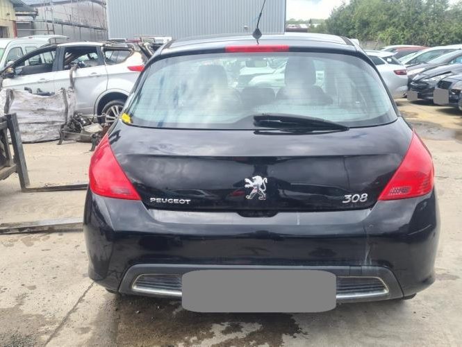 PEUGEOT 308 1