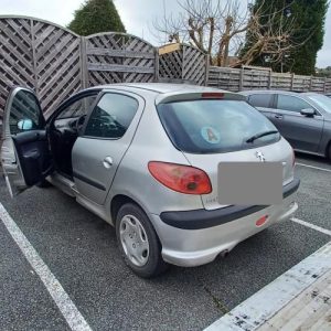 PEUGEOT 206