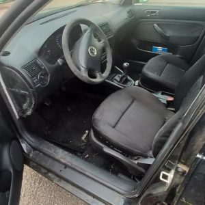 VOLKSWAGEN GOLF 4