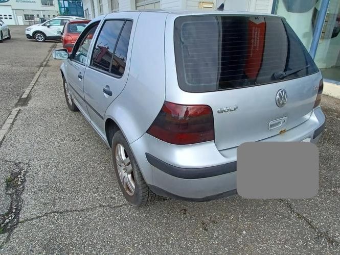 VOLKSWAGEN GOLF 4