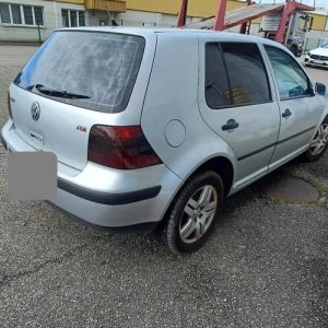 VOLKSWAGEN GOLF 4
