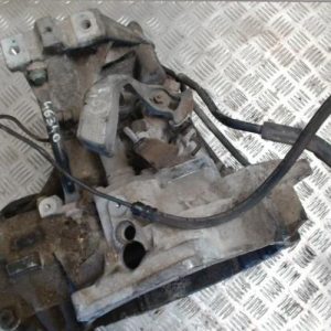 VOLKSWAGEN NEW BEETLE 1 PHASE 1 CABRIOLET