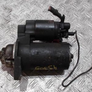 VOLKSWAGEN NEW BEETLE 1