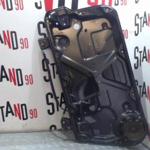 VOLKSWAGEN NEW BEETLE 1