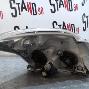 TOYOTA COROLLA VERSO 1