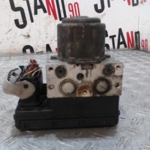 TOYOTA COROLLA VERSO 1