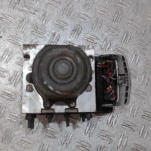 TOYOTA COROLLA VERSO 1