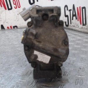 TOYOTA COROLLA VERSO 1