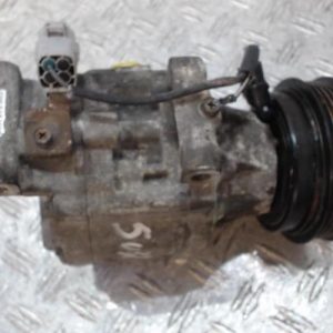 TOYOTA COROLLA VERSO 1