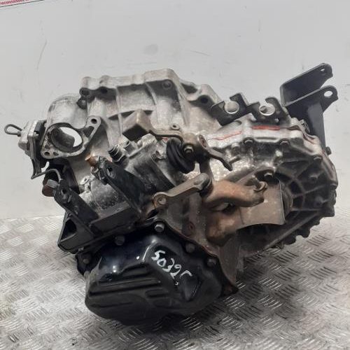 TOYOTA COROLLA VERSO 1