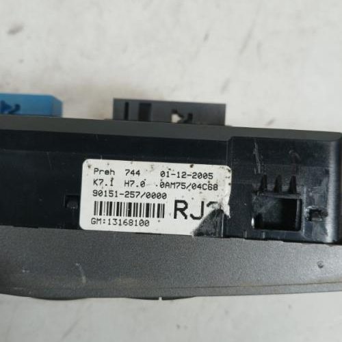 OPEL ZAFIRA B PHASE 1