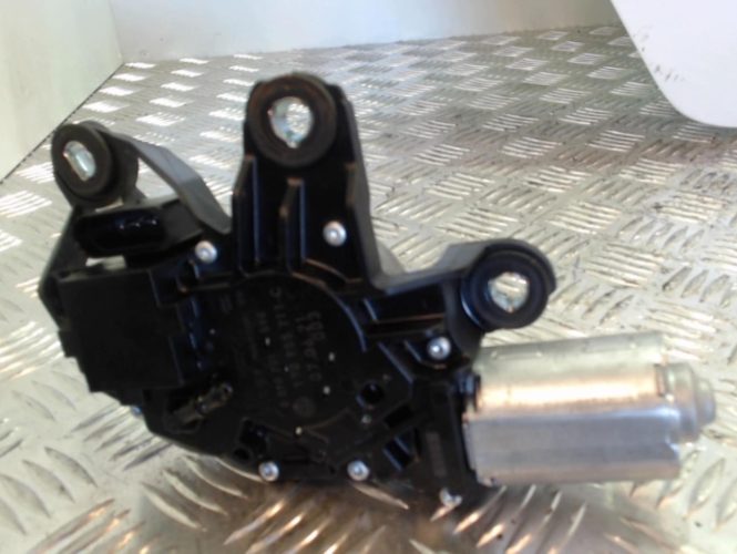 VOLKSWAGEN TOURAN 1 PHASE 1