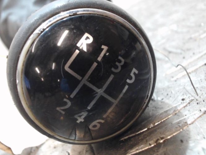 VOLKSWAGEN TOURAN 1 PHASE 1