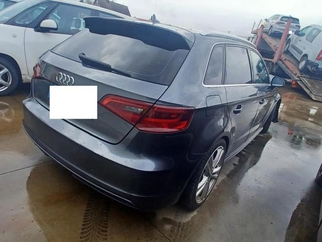 AUDI A3 3 SPORTBACK PHASE 1