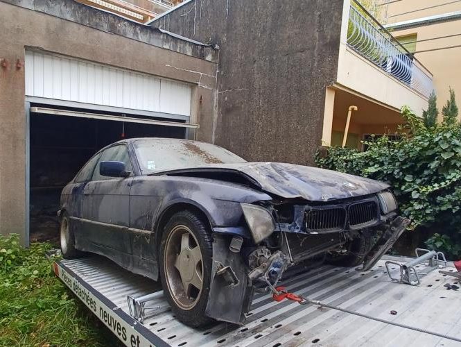 BMW SERIE 3 E36 COUPE