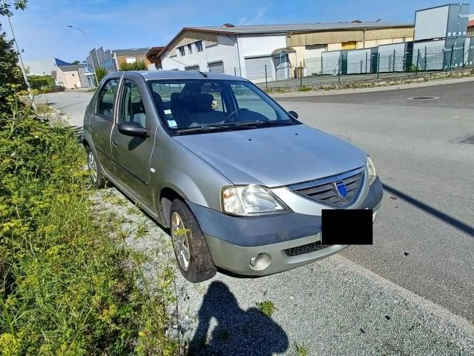 DACIA LOGAN 1