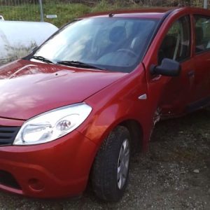 DACIA SANDERO 1