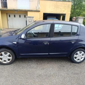 DACIA SANDERO 1