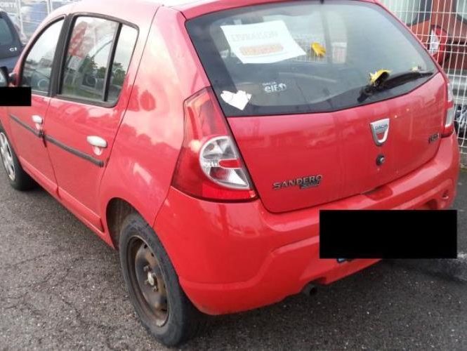 DACIA SANDERO 1