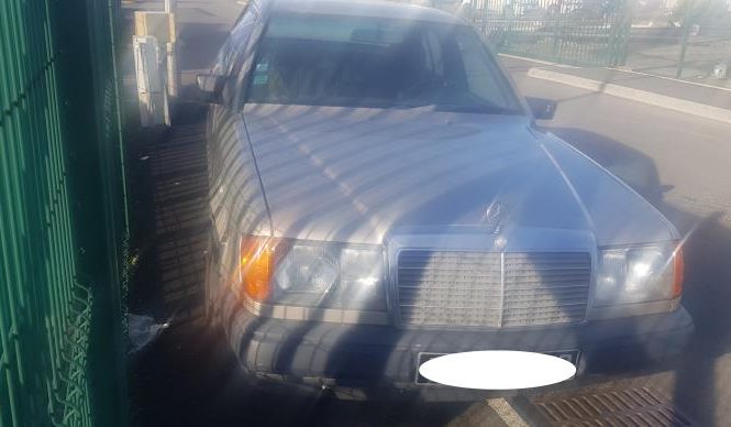 MERCEDES 250 W124 PHASE 1