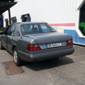 MERCEDES 300 W124 PHASE 1