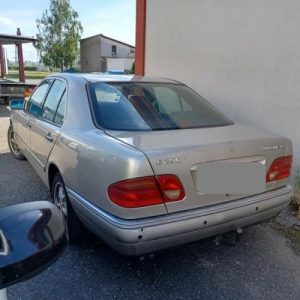 MERCEDES CLASSE E 210