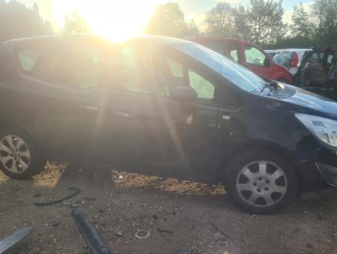 OPEL MERIVA B PHASE 1