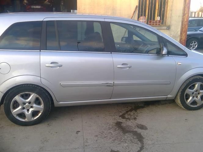 OPEL ZAFIRA B