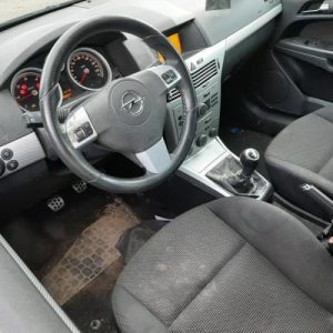 OPEL ASTRA H GTC PHASE 1
