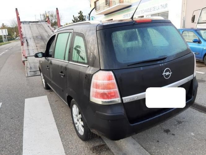 OPEL ZAFIRA B PHASE 1
