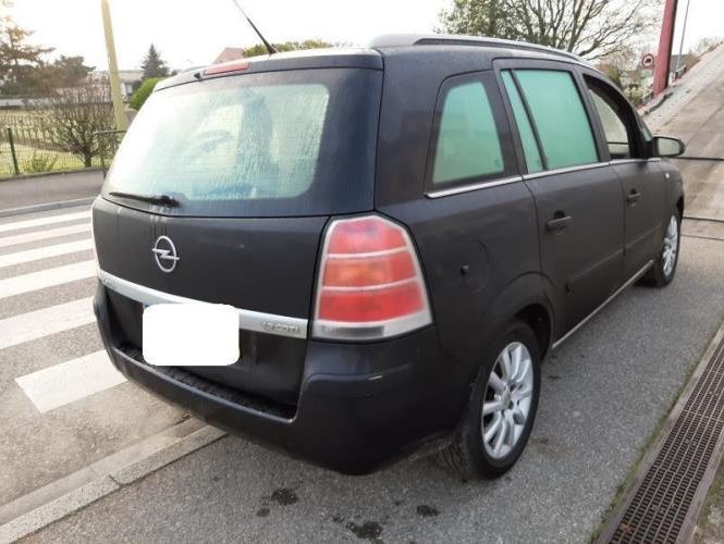 OPEL ZAFIRA B PHASE 1