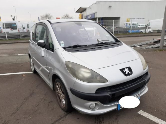 PEUGEOT 1007