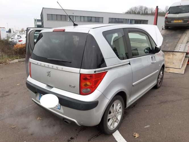 PEUGEOT 1007