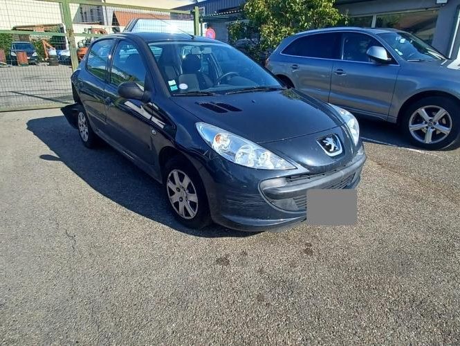 PEUGEOT 206+