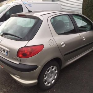 PEUGEOT 206