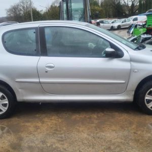PEUGEOT 206+