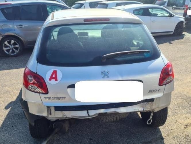 PEUGEOT 206+