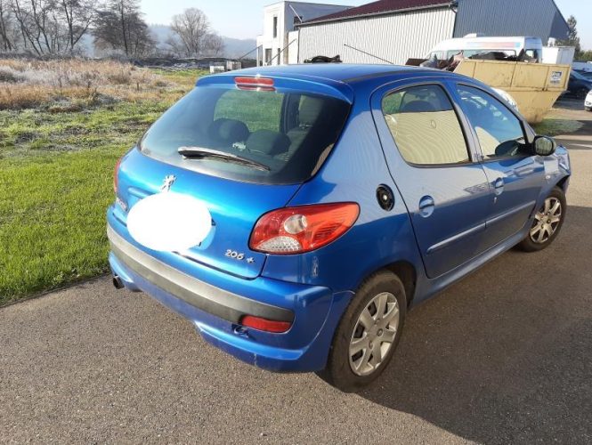 PEUGEOT 206+