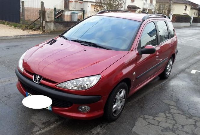 PEUGEOT 206