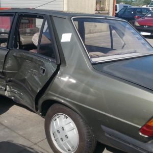 PEUGEOT 305